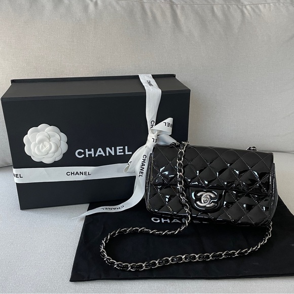 Chanel Black Mini Rectangular Patent Classic Flap Bag - Great Condition - Picture 2 of 11